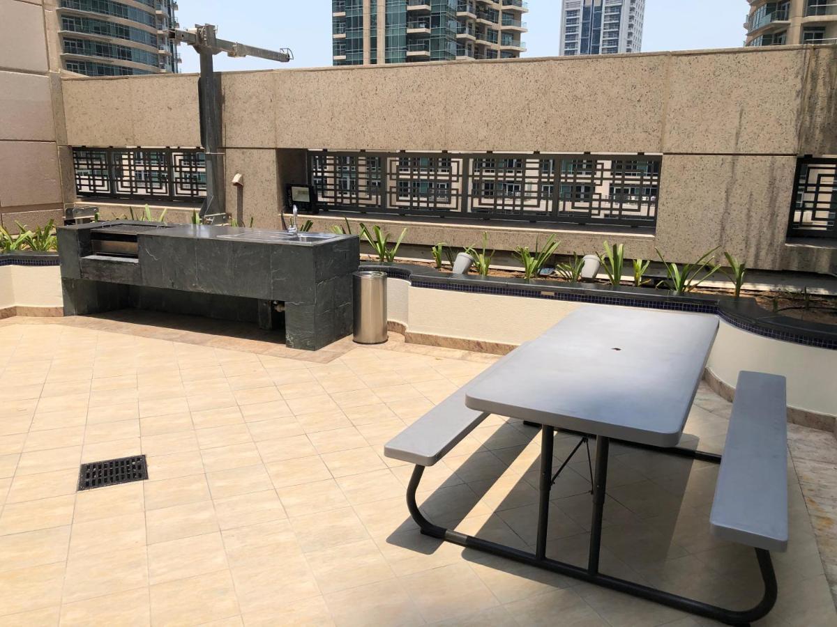 Ultimate Stay / 4 Beds / Burj Khalifa View 두바이 외부 사진